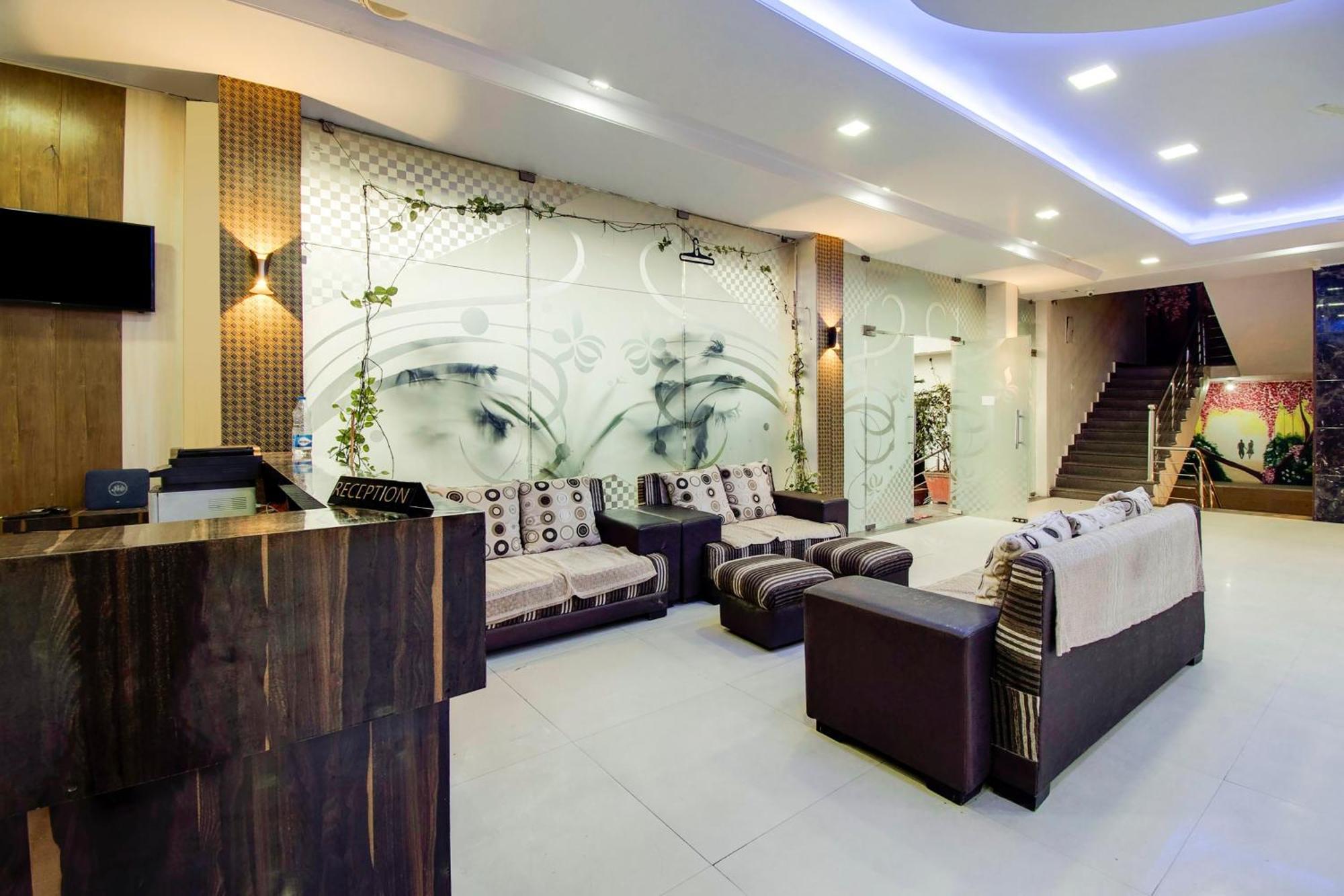 Hotel Capital O Pink Peral à Jaipur Extérieur photo