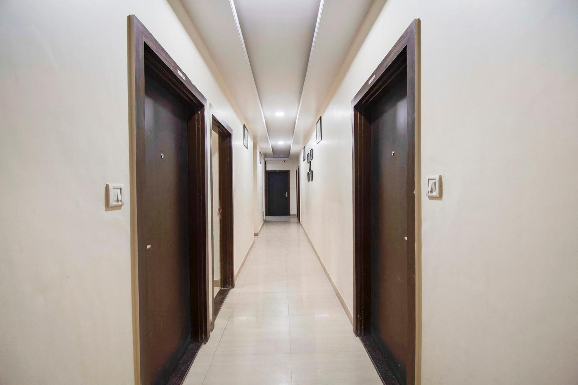Hotel Capital O Pink Peral à Jaipur Extérieur photo
